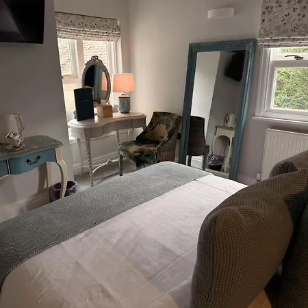 Jacksons Cafebar & Guesthouse-3