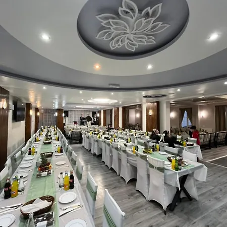 White Rose Hotel & Restaurant - Leeds-3