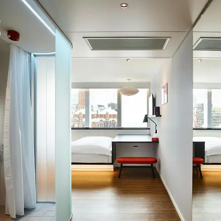 Citizenm London Victoria Station-3