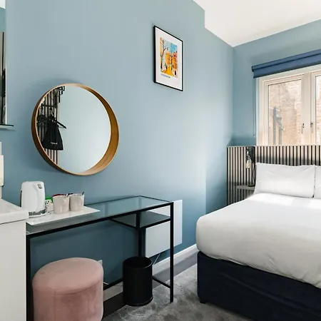 Borough High Street Rooms-2