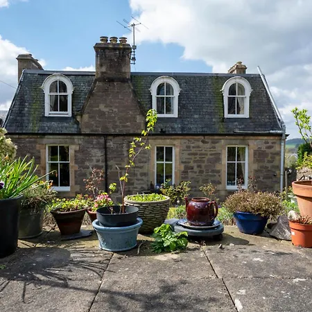 Leven House Bed And Breakfast-2