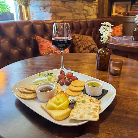 The Unicorn, Ambleside-2