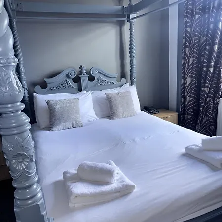 The Popinjay Hotel-3