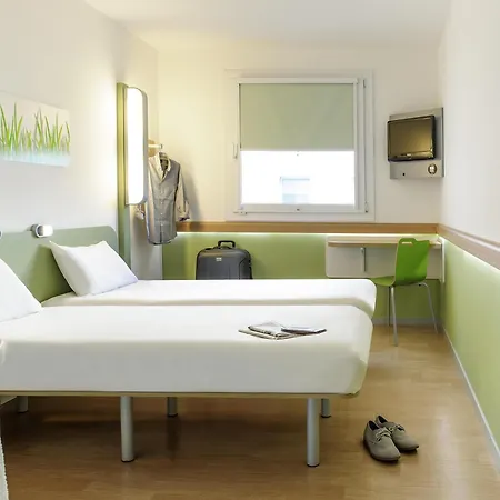 Ibis Budget Portsmouth-2