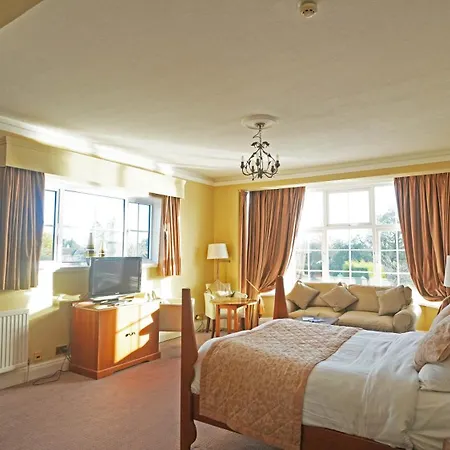 Grovefield House Hotel By Uno -Free Parking-3