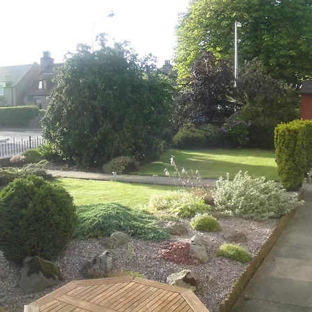 Beeches Guest House-3