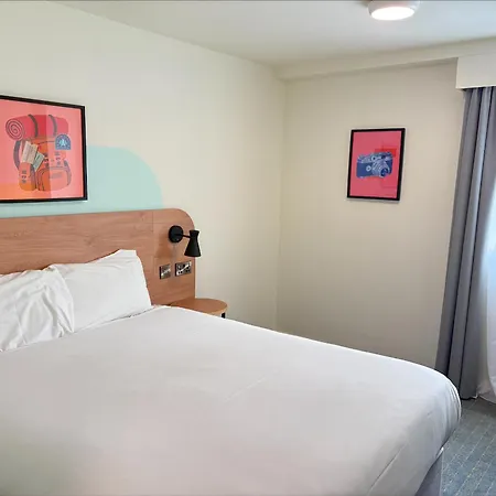Garner Hotel Wolverhampton By Ihg-3