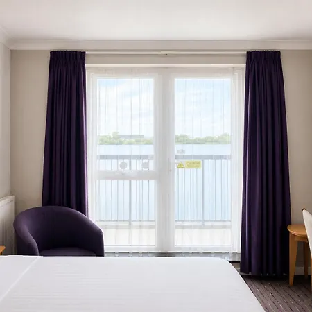 The Willen Lodge Hotel-3