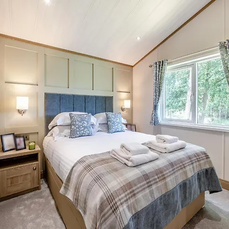 Woodhall Country Park Lodges-2