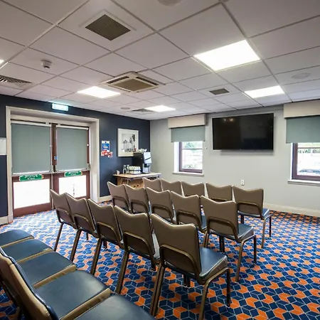 Holiday Inn Express Perth By Ihg-3