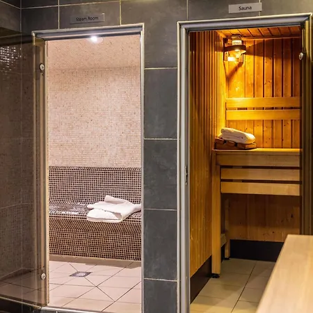 Novotel Leeds Centre-3