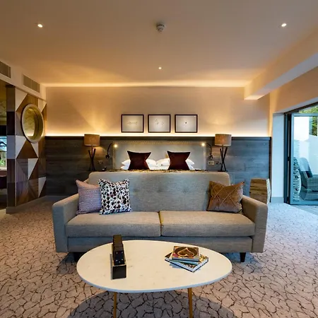 Lodore Falls Hotel & Spa-3