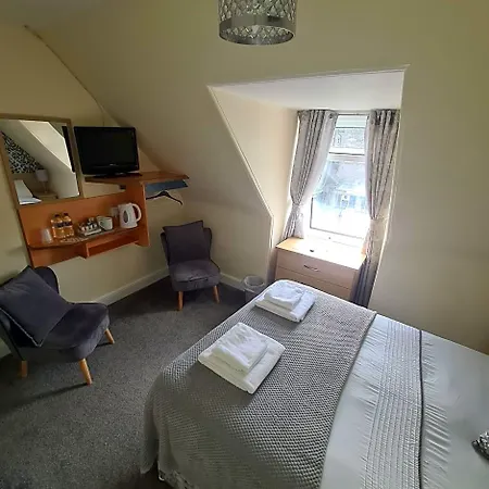 Glenmoore Guest House-2