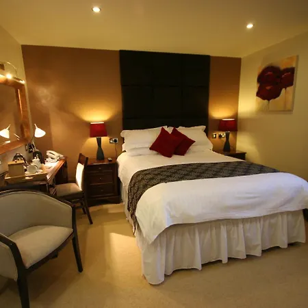 Three Horseshoes Country Inn-3