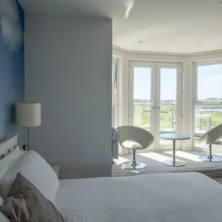 Oceanside Lifestyle Hotel-2