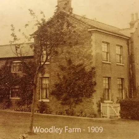 Woodleys Farmhouse-3