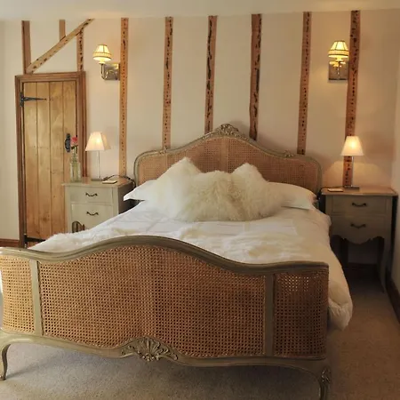 Frog Street Farmhouse-3