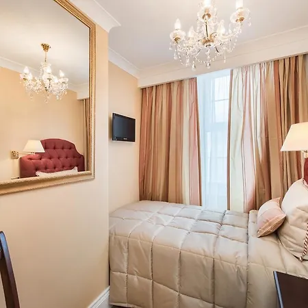 London Residence-2