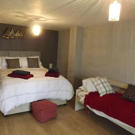 The Swallows Guest House-3