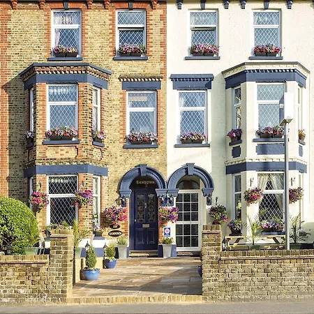 Sandown & The Annexe-3