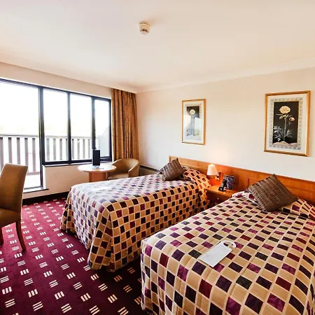 Reading Lake Hotel-2