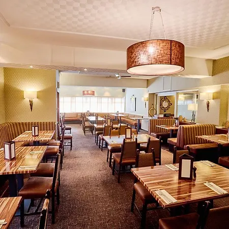 Abbotsford Hotel-2
