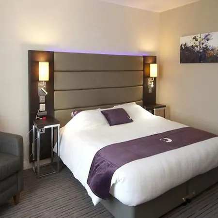 Premier Inn Aberdeen City Centre-2