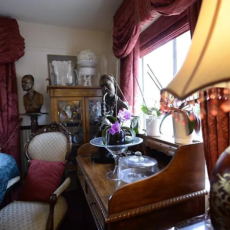 Meryan House Hotel-3