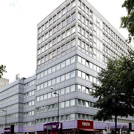 Premier Inn London Euston-3
