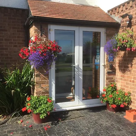 Charnwood Guest House-3