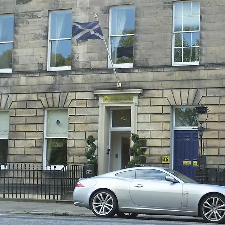 Queens Guest House-3
