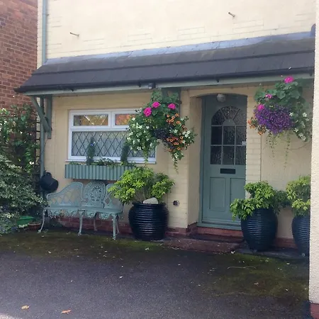 Mere Cottage B & B-2
