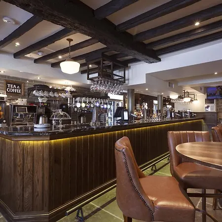 The White Hart Hotel Wetherspoon-2