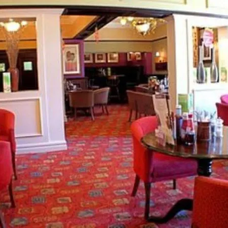 Premier Inn Macclesfield South West-2