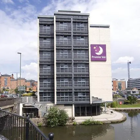 Premier Inn Nottingham Arena - London Road-2