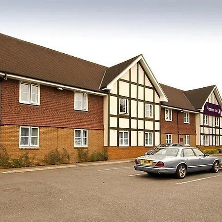 Premier Inn London Gatwick Airport East-3