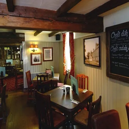 Premier Inn Gloucester - Barnwood-3