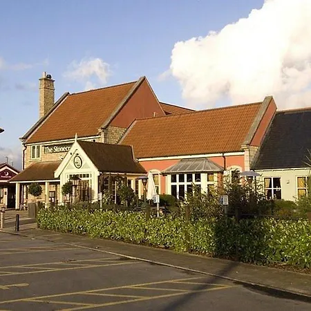 Premier Inn Haydock Park/M6 J23-3