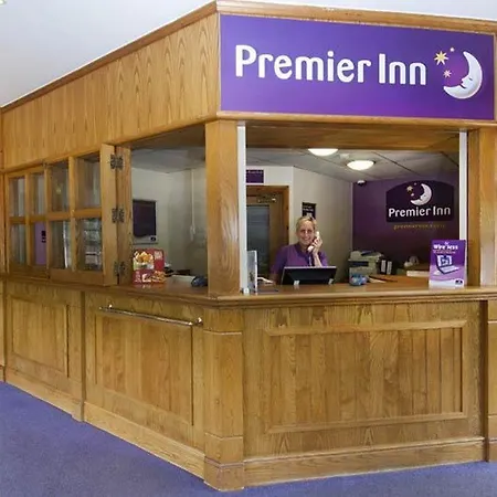 Premier Inn Milton Keynes South West-2