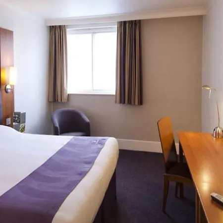 Premier Inn Crewe Central-3