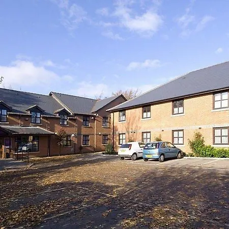 Premier Inn Gravesend Central-3