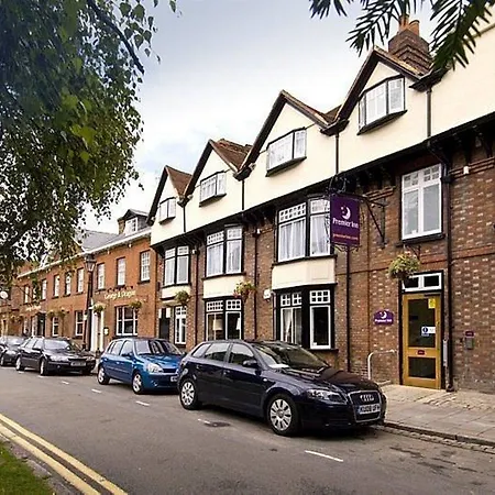 Premier Inn Marlow-2