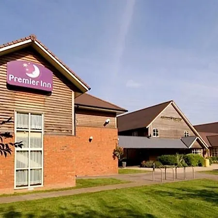 Premier Inn Tewkesbury-2
