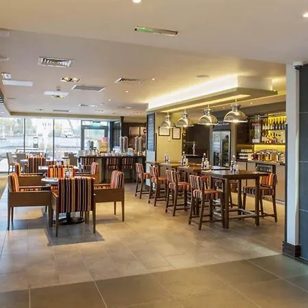 Premier Inn Wrexham City Centre-2