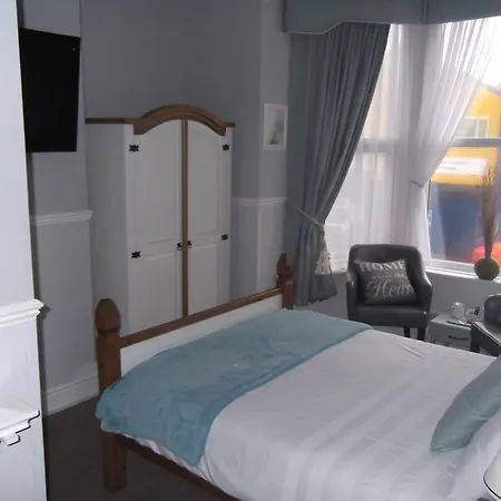 J'S Mayfair Guest House-3