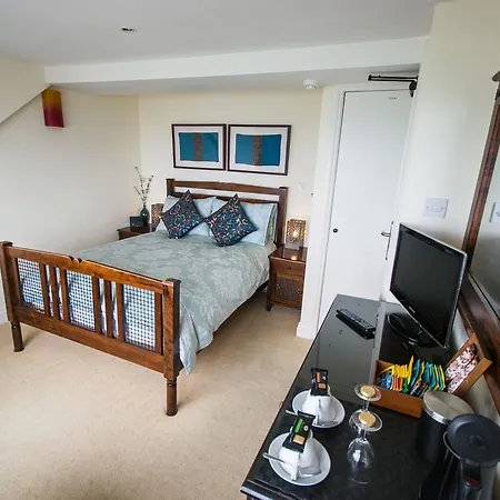 Atlantic Heights Guest House-2
