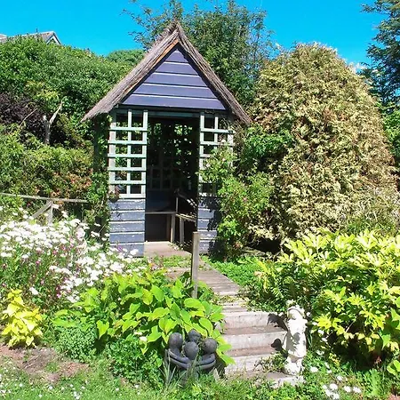 Tilly Cottage-3