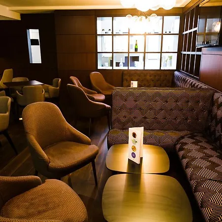 Novotel Stevenage-2
