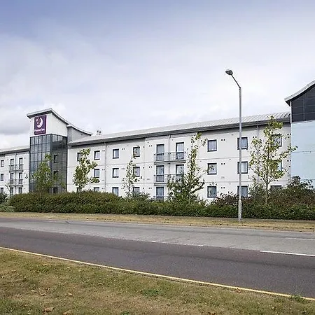 Premier Inn London Enfield-2