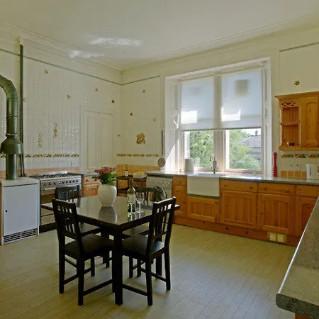 Royal Gardens Apartments-2